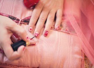 Trendy laky na nehty pro rok 2018 – 2019